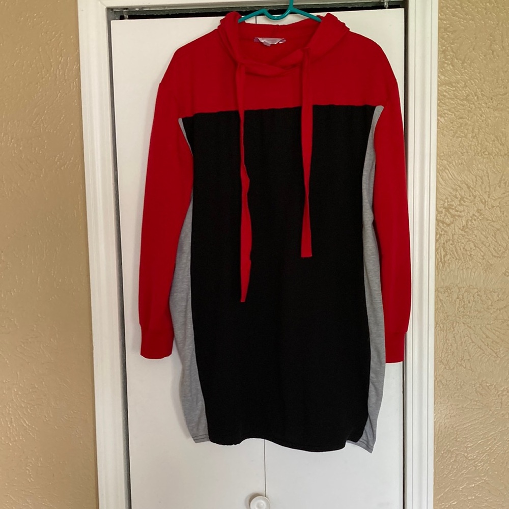 No Boundaries Red Hoodie Dress. Women’s XL